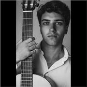 Lezioni private di chitarra, dal repertorio classico al pop/blues, sviluppando le tecniche di improvvisazione